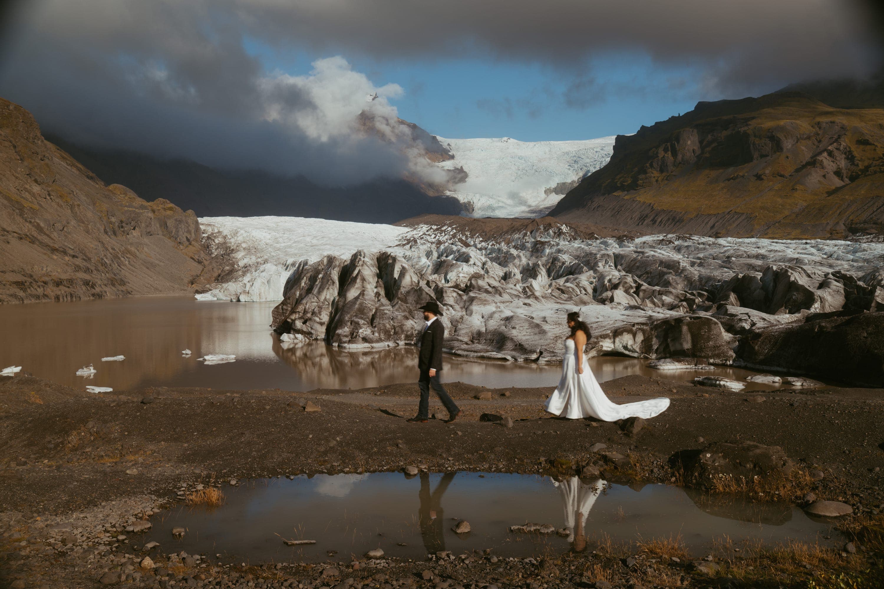 Iceland elopement