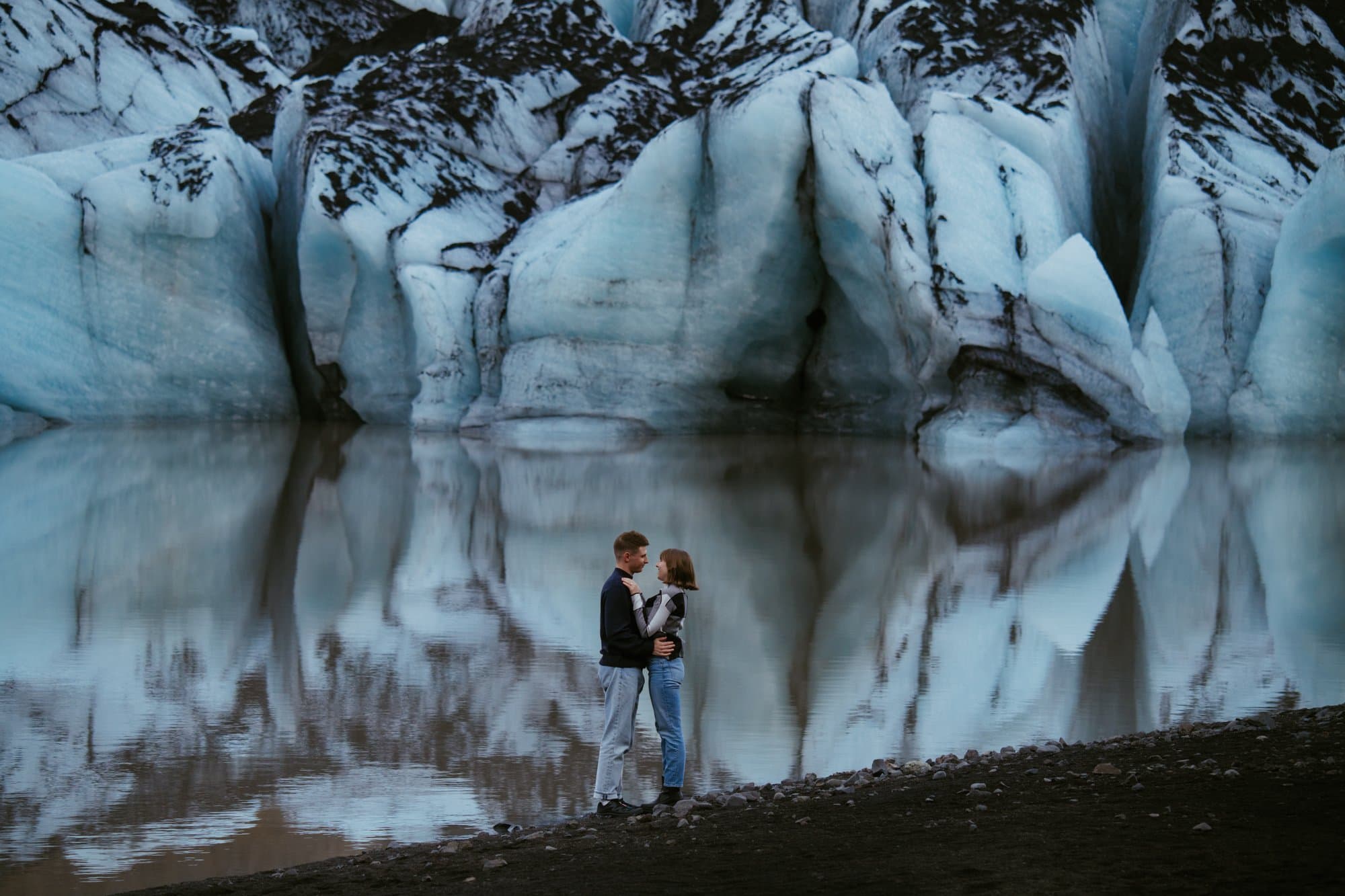 Iceland engagement photography — slideshow photo 1