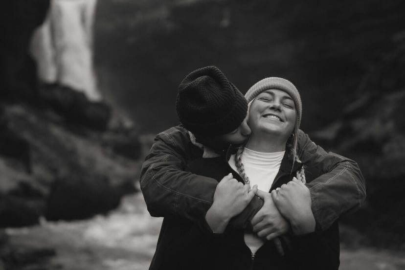 Ian & Maggie’s Surprise Winter Proposal at Kvernufoss – An Unforgettable Iceland Moment