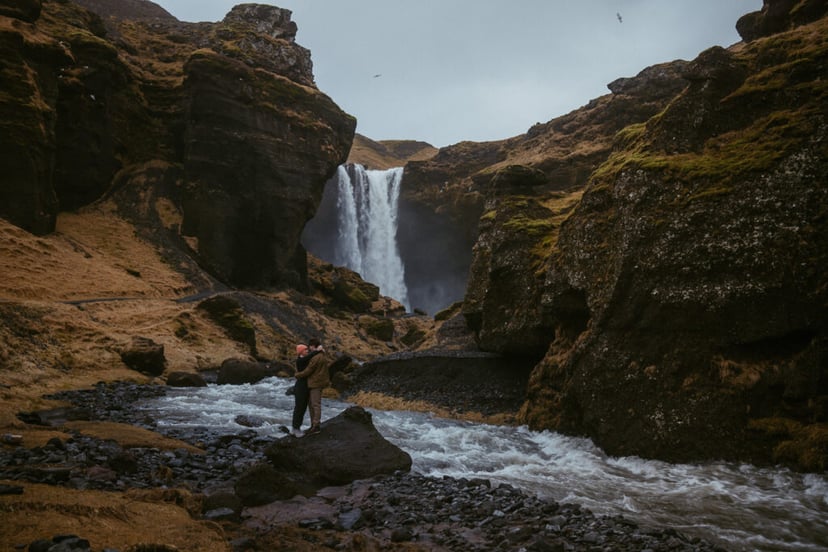 Ian & Maggie’s Surprise Winter Proposal at Kvernufoss – An Unforgettable Iceland Moment