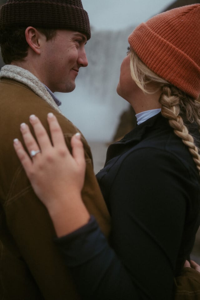 Ian & Maggie’s Surprise Winter Proposal at Kvernufoss – An Unforgettable Iceland Moment