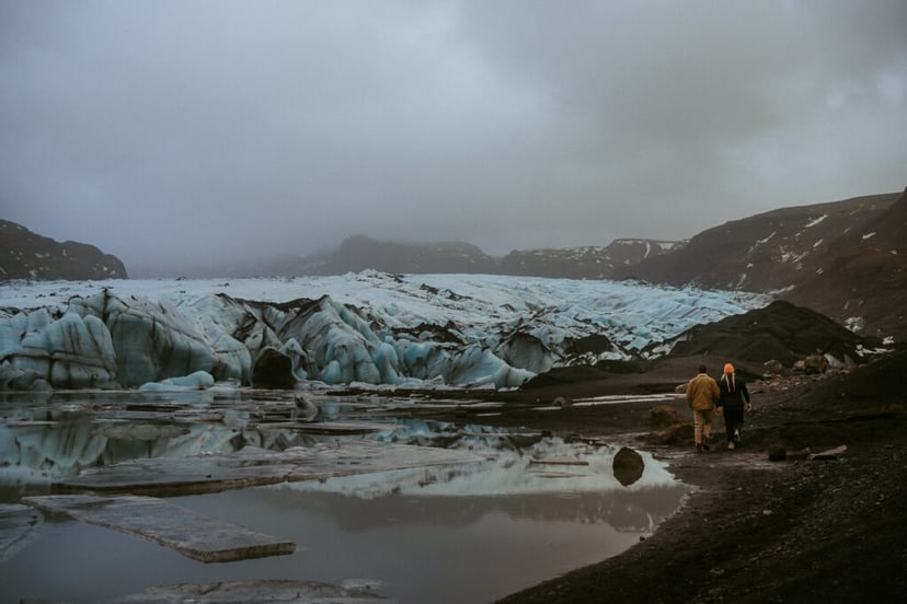 Ian & Maggie’s Surprise Winter Proposal at Kvernufoss – An Unforgettable Iceland Moment