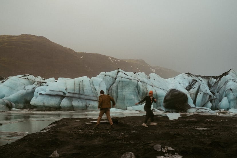 Ian & Maggie’s Surprise Winter Proposal at Kvernufoss – An Unforgettable Iceland Moment