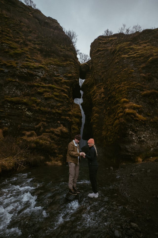 Ian & Maggie’s Surprise Winter Proposal at Kvernufoss – An Unforgettable Iceland Moment