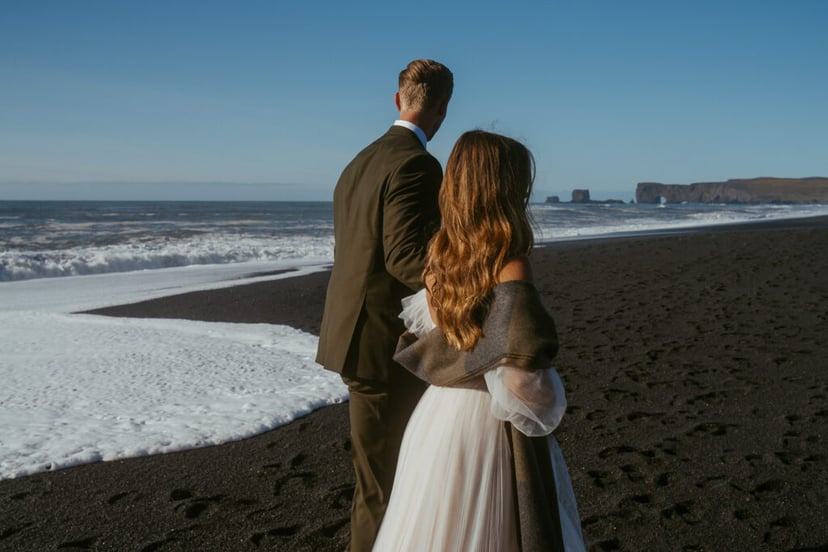 Casey & Jason’s Dreamy Iceland Elopement: From Glacier Ceremony to Hidden Waterfalls
