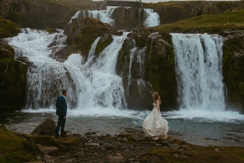 20 Best Places to Elope in Iceland (Hidden Gems + Famous Spots)