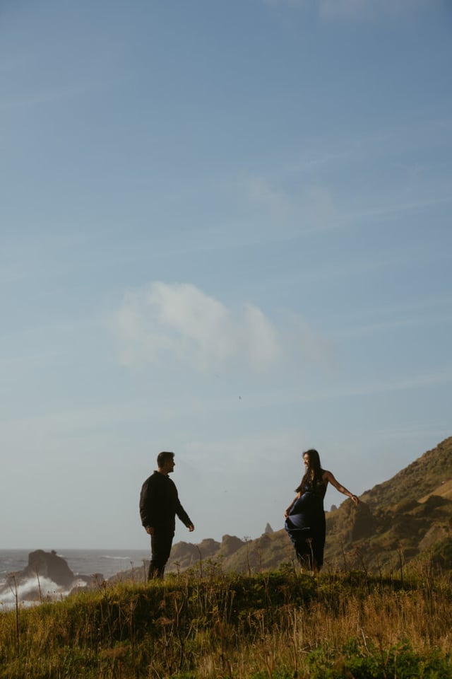 Iceland Engagement Session | Felicia & Deno at Víkurfjara Beach