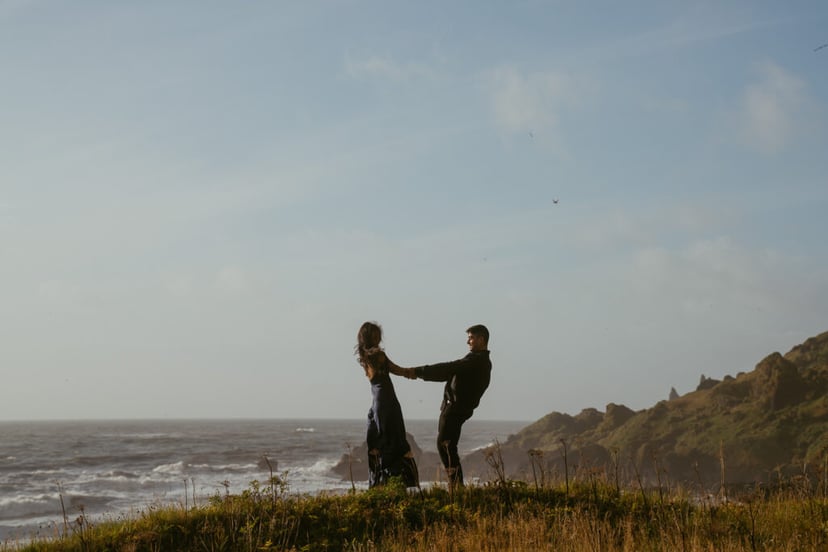 Iceland Engagement Session | Felicia & Deno at Víkurfjara Beach