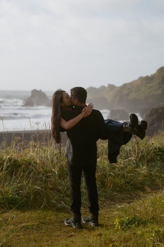Iceland Engagement Session | Felicia & Deno at Víkurfjara Beach
