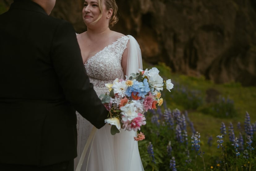 Vlada & Alejandro – Iceland Elopement in Gígjagjá + Reynisfjara