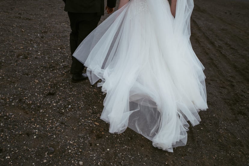 Vlada & Alejandro – Iceland Elopement in Gígjagjá + Reynisfjara