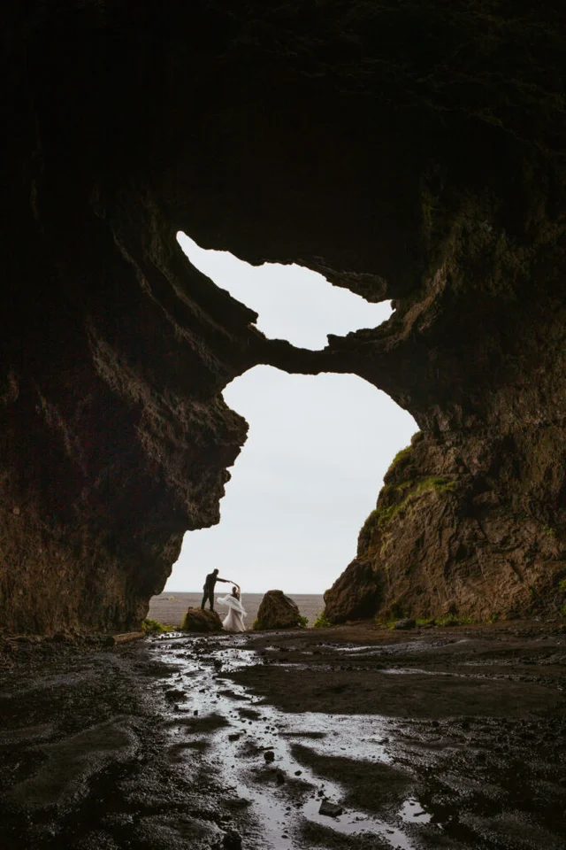 20 Best Places to Elope in Iceland (Hidden Gems + Famous Spots)
