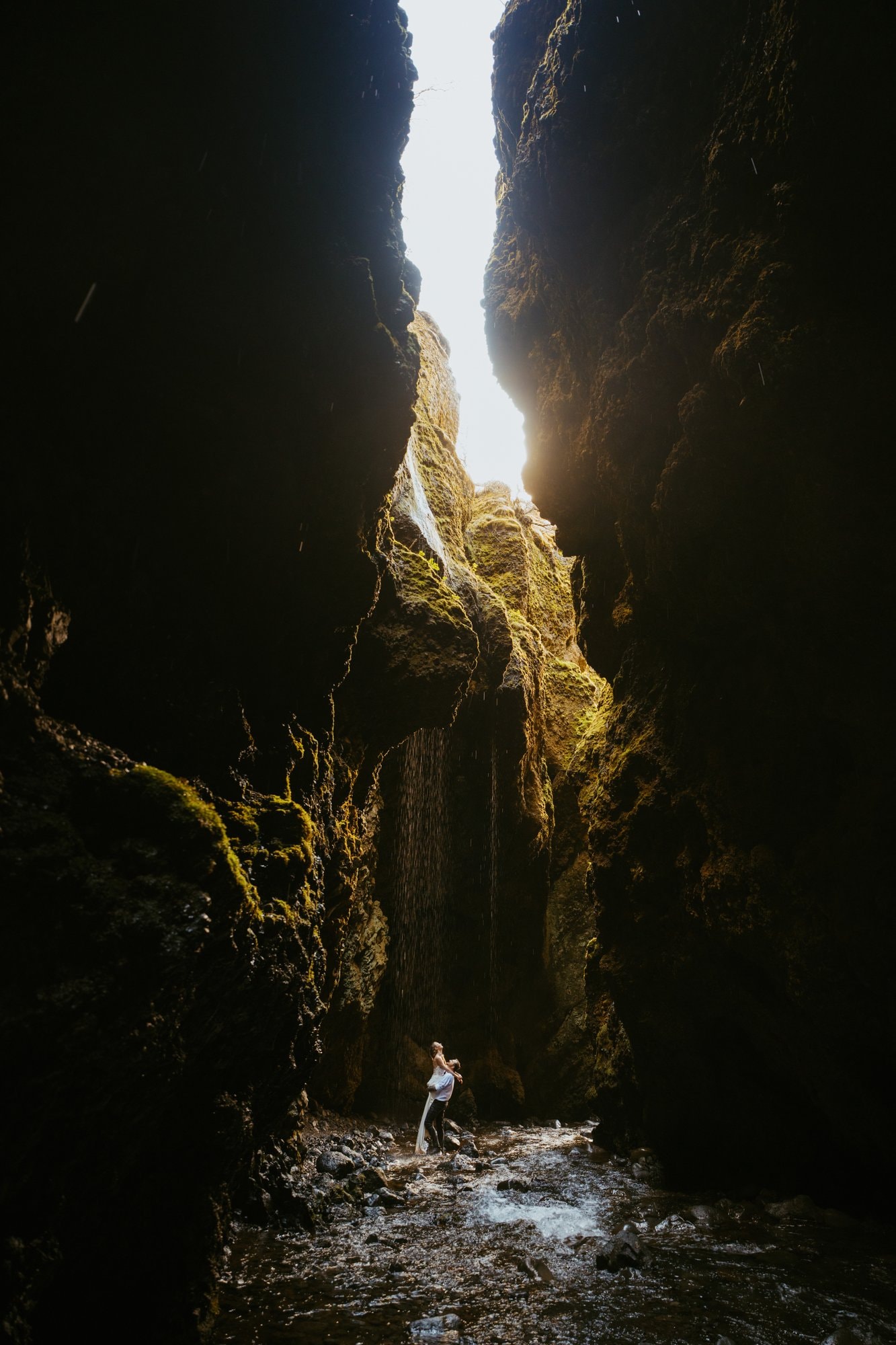 Iceland elopement detail photo 1