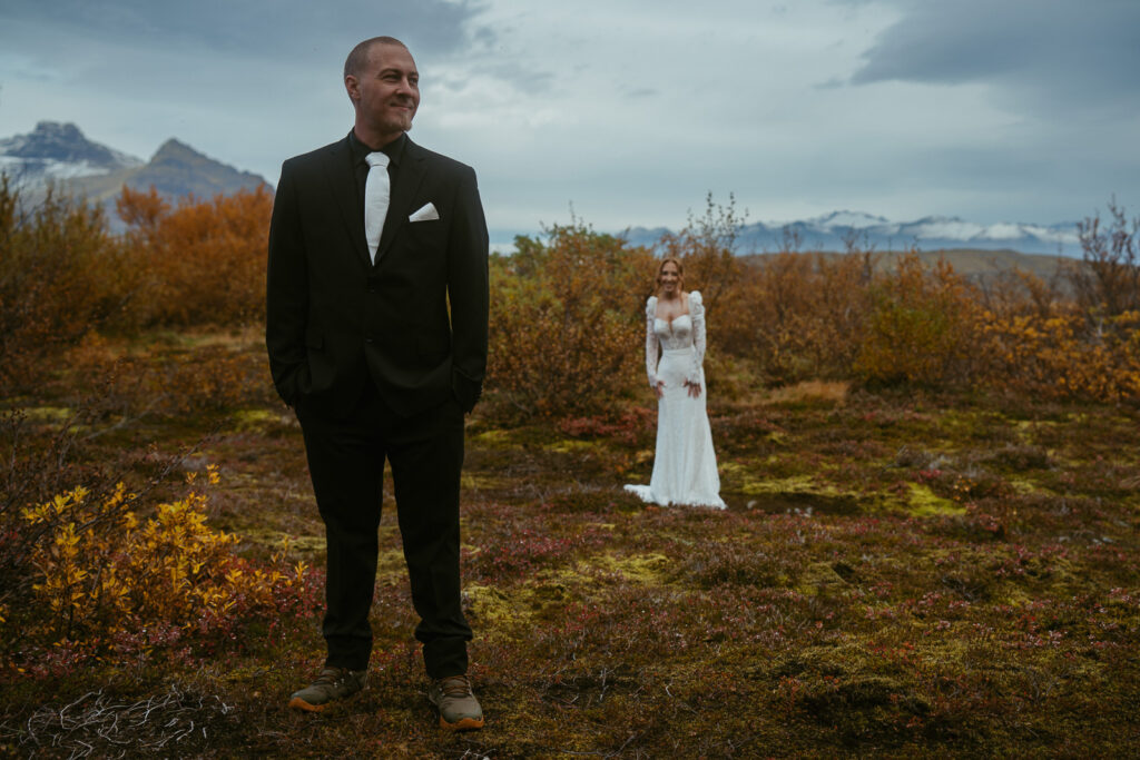 A couple eloping in Iceland, Mulagljufur canyon, first look